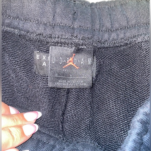 Air Jordan Sweats - Picture 3 of 3